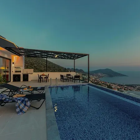 Arya Villa